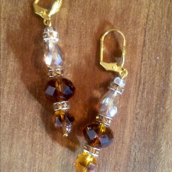 ⚜️Glamour ~ Fashion Earrings⚜️ - Picture 6 of 8